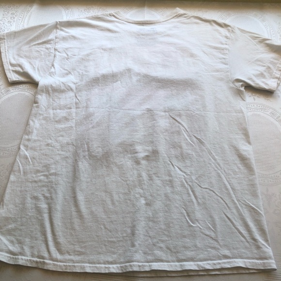 Barbie Women’s Size L White Raised Graphic Printed Shirt Weekend Vibes Casual - Picture 16 of 16